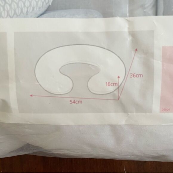 Motherhood Nursing Pillow OEKO-TEX with 2 Cotton Pillowcases - Picture 7 of 12